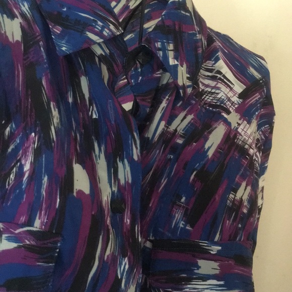 BCBGeneration button down blouse - Picture 3 of 4